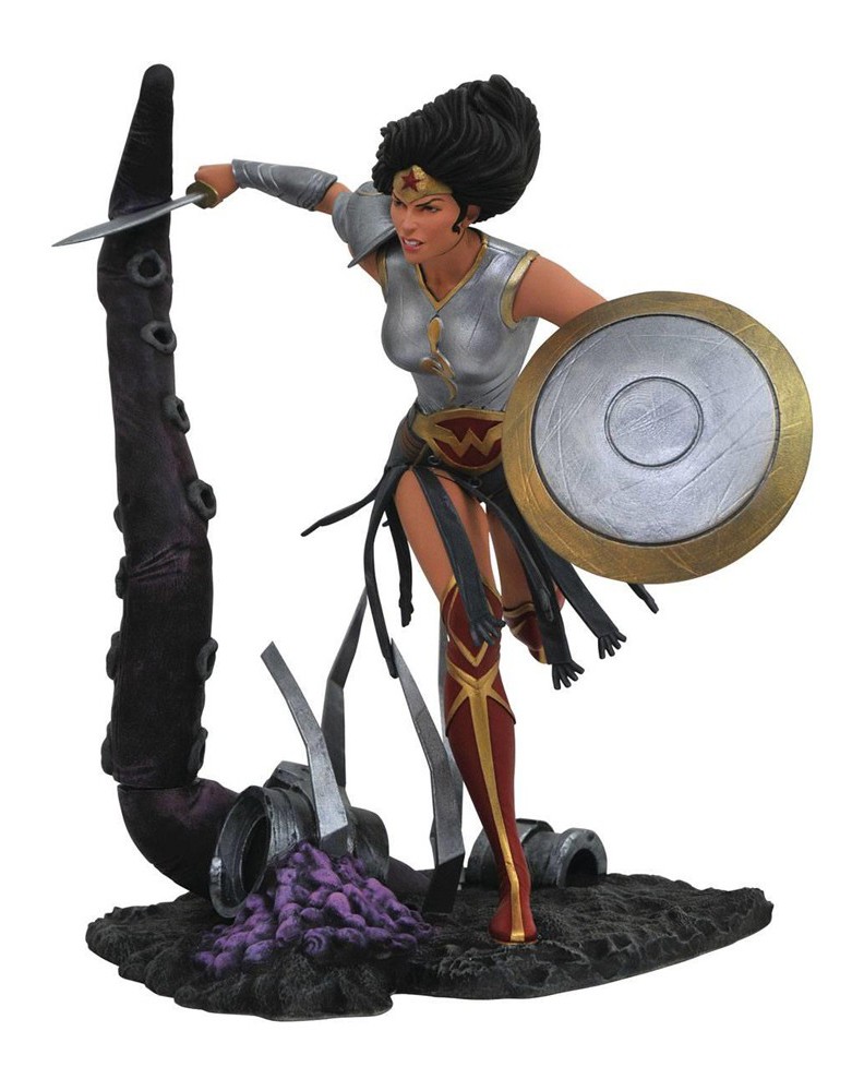 DC GALLERY: METAL WONDER WOMAN - PVC STATUE DC GALLERY: METAL WONDER WOMAN - PVC STATUE