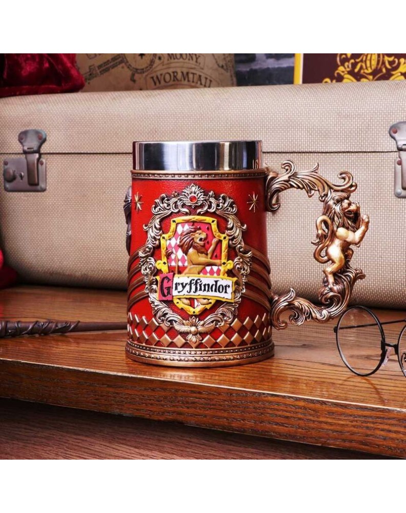 HARRY POTTER GRYFFINDOR COLLECTABLE TANKARD View 4