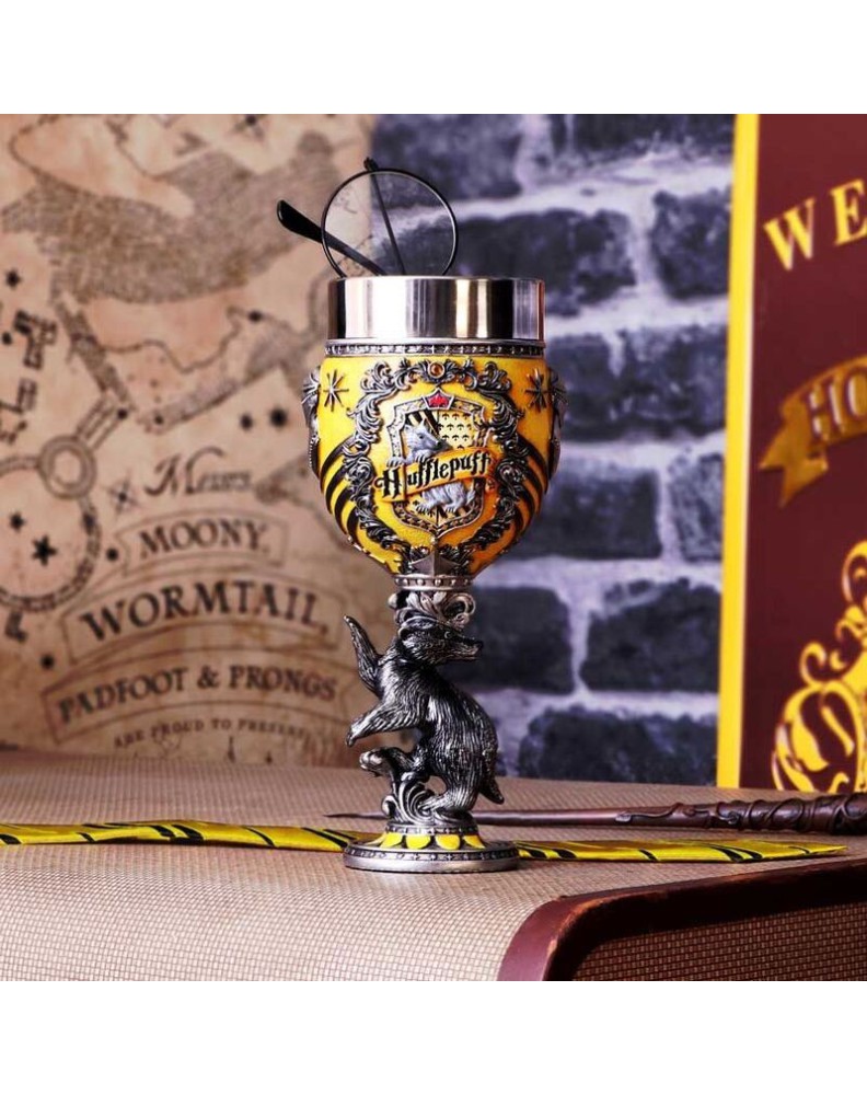 HARRY POTTER HUFFLEPUFF COLLECTABLE GOBLET View 4