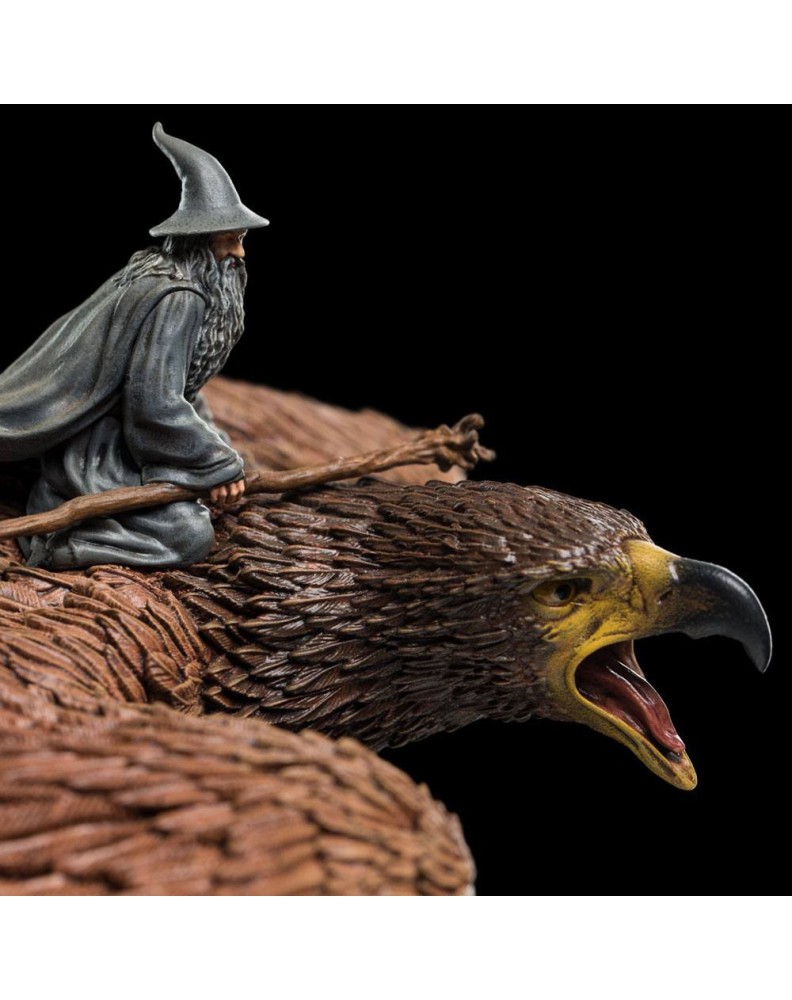 THE LORD OF THE RINGS GANDALF STATUE ON GWAIHIR 15 CM View 3