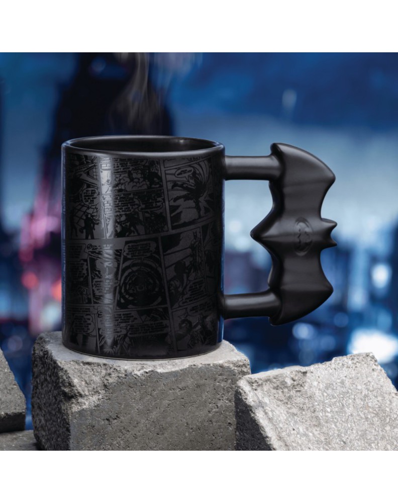 BATMAN BATARANG SHAPED MUG View 3