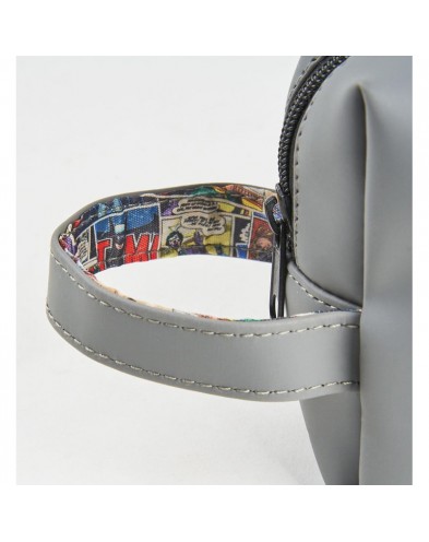 TRAVEL TOILETRY BAG WITH HANDLES - BATMAN