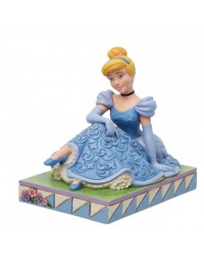 DECORATIVE FIGURE CINDERELLA POSING