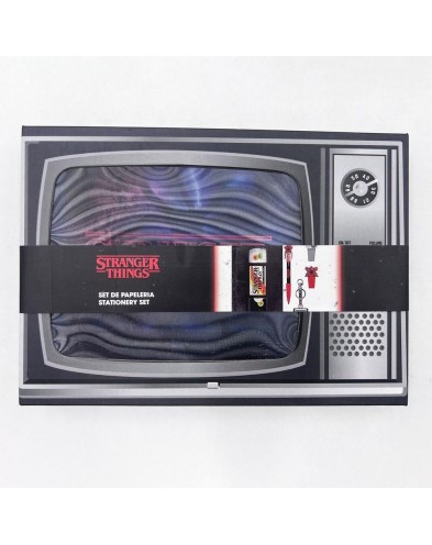 SET DE PAPELERÍA STRANGER THINGS EDICIÓN RETRO TV